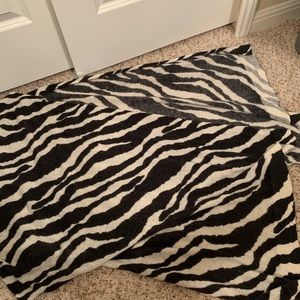 Banana Republic Cashmere Mix Zebra Scarf